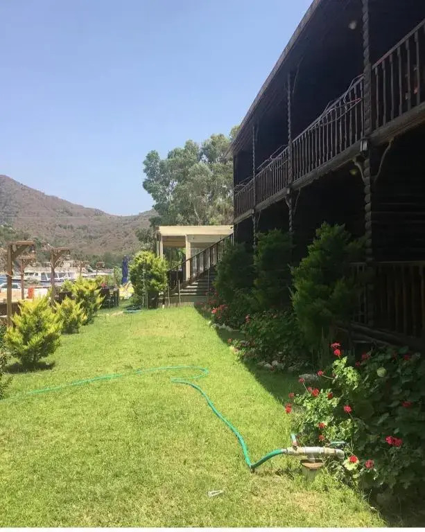 Derin Ada Pansiyon