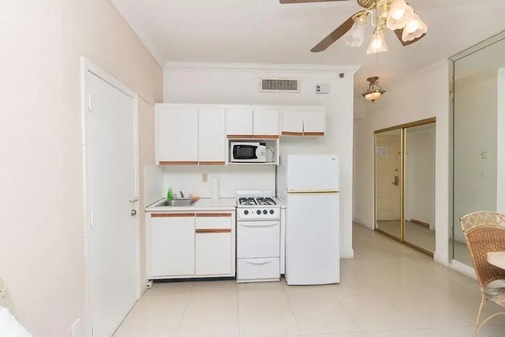 449 City View Studio Hollywood Beach