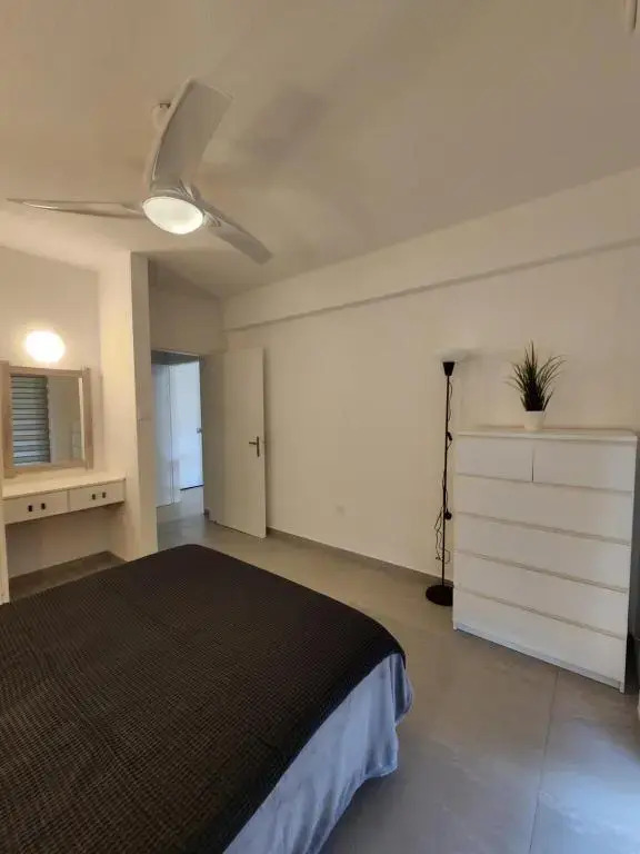Merab Holidays Apartment Annita Court B14