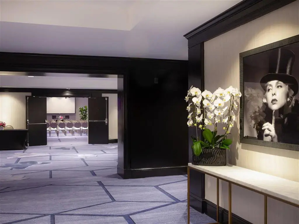 Hotel Sofitel Los Angeles at Beverly Hills