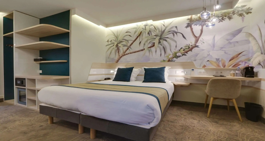 Hotel Apolonia Paris Montmartre; Sure Hotel Collection by Best Western