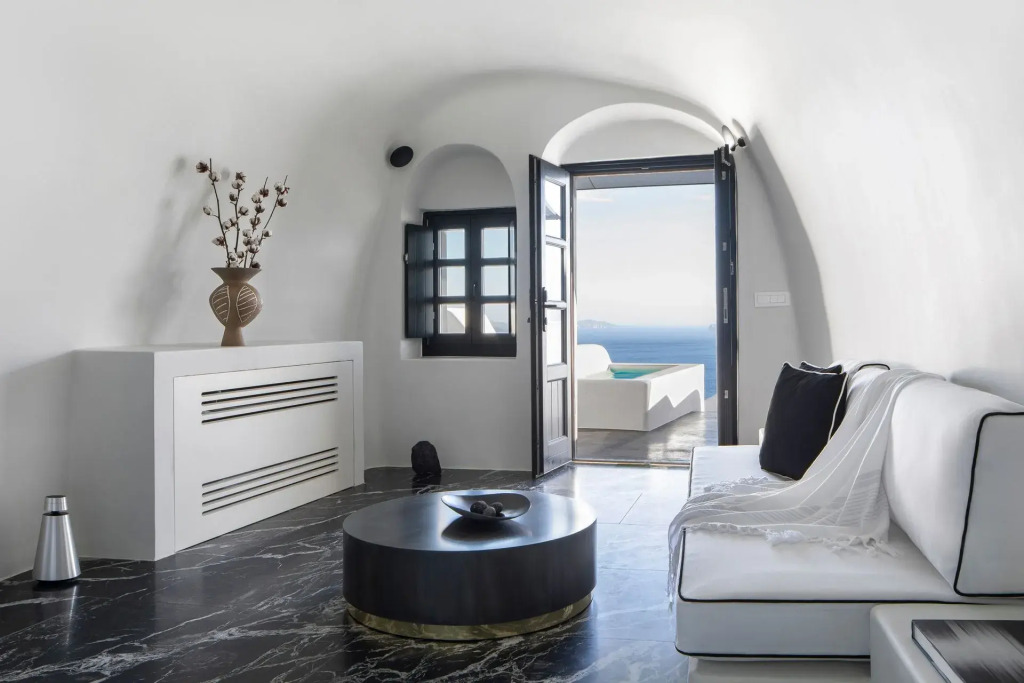 Abyss Santorini