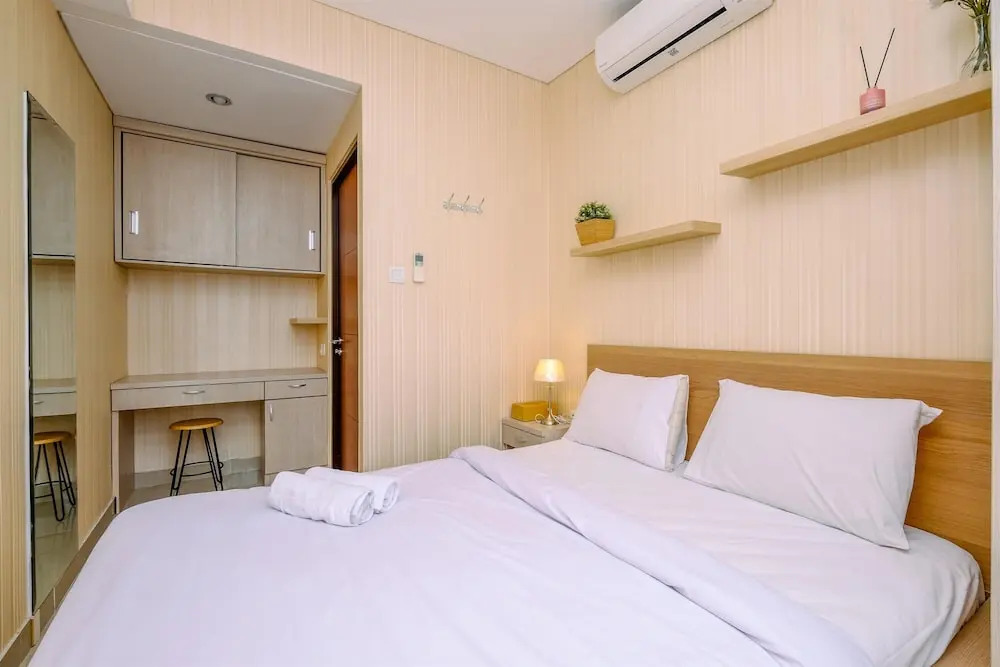 1Br Apartment With Cozy Design At Royal Olive Residence