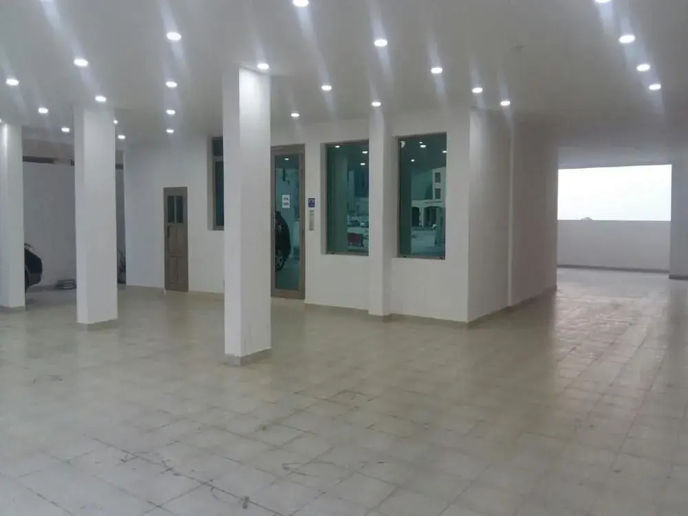 Dana Plaza 1
