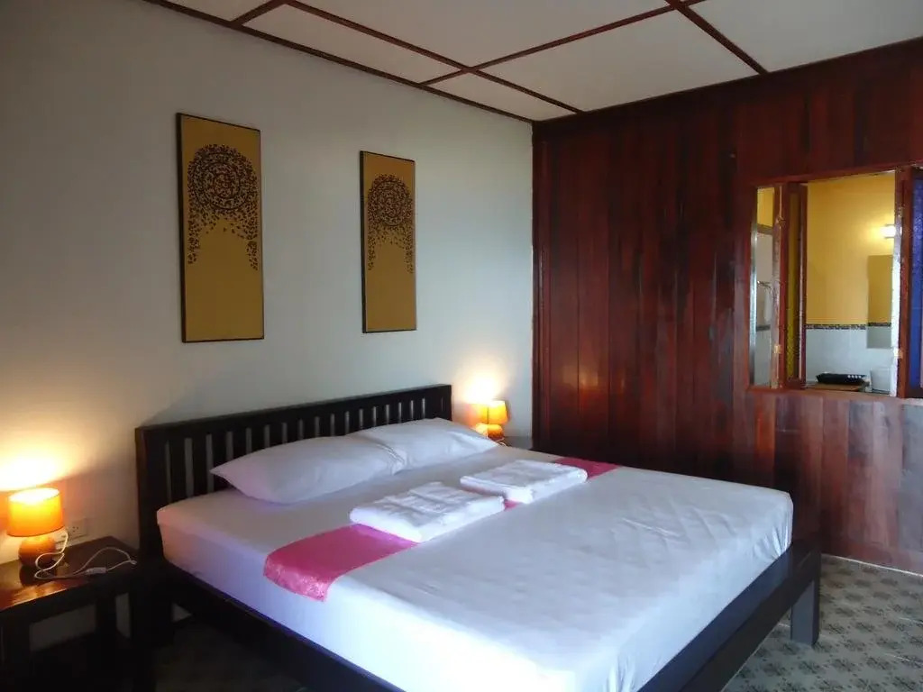Sea Breeze House, Naiplao Beach
