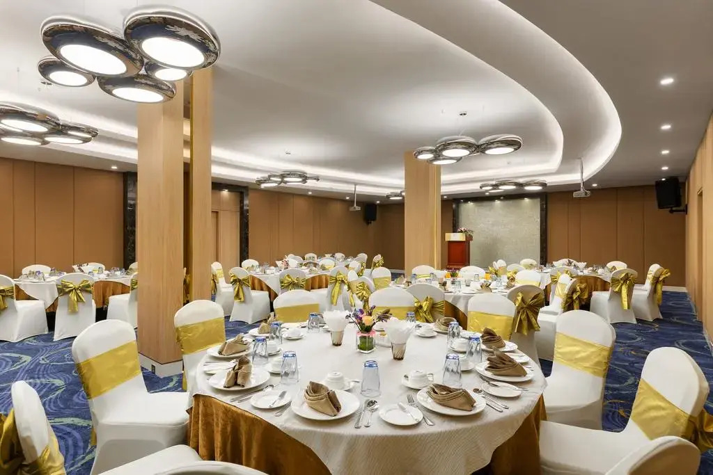 Grand Palace Hotel