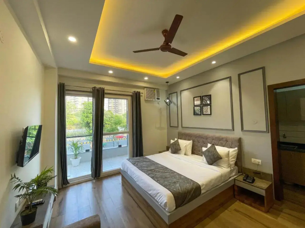 1 BR Boutique stay in Golf Course Road, Gurgaon (04AF), by GuestHouser