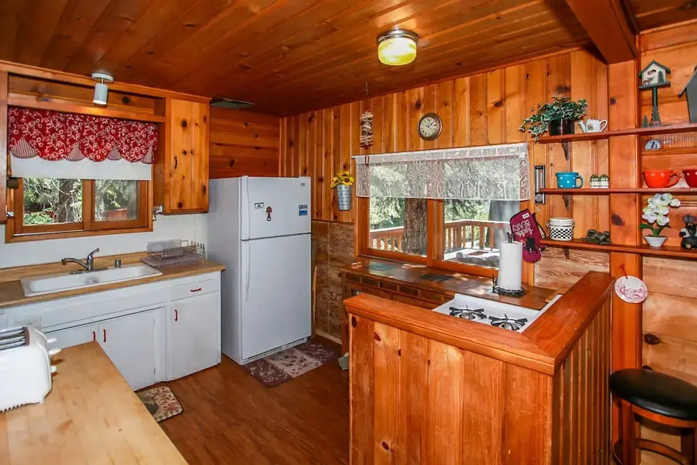 Happy Trails-1870 by Big Bear Vacations