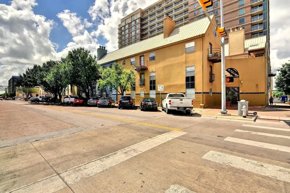 AustinStays 2 Bedroom Downtown Suite