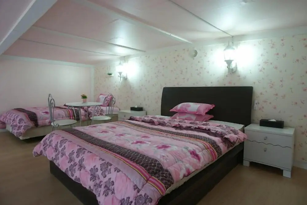 Dreaming Forest Pension Seogwipo