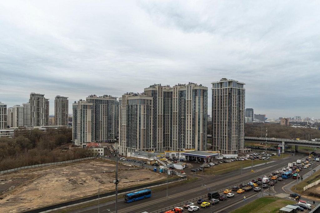 Apartment with park view