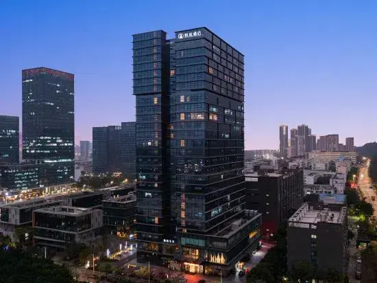 Fengnian Hotel Shenzhen Pingshan High-speed Railway Station (Baolong Subway Station Branch)