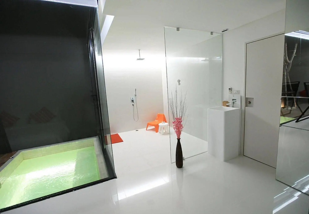 Q Residences