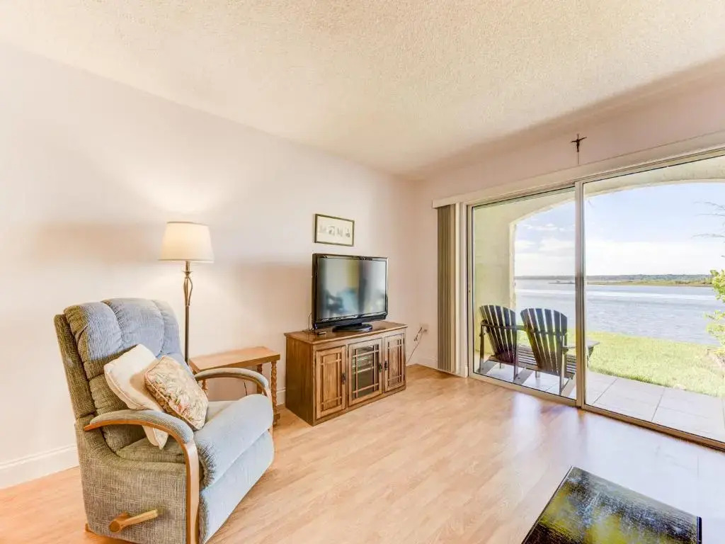 Point Matanzas D3, 2 Bedrooms, Pool Access, Boat Dock, Sleeps 4