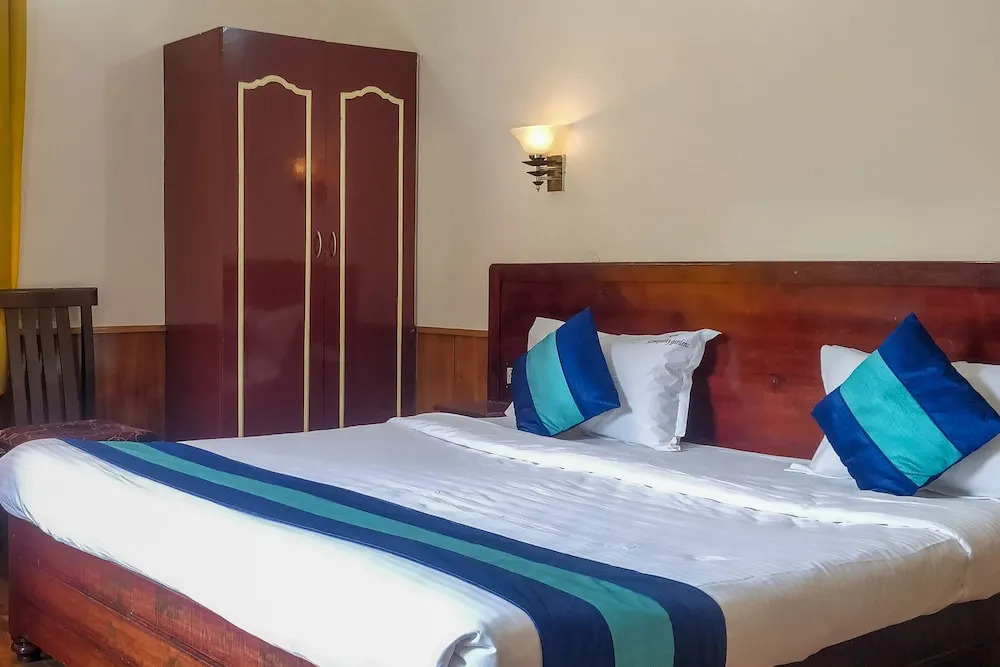 OYO 27809 Hotel Ganapathy Garden