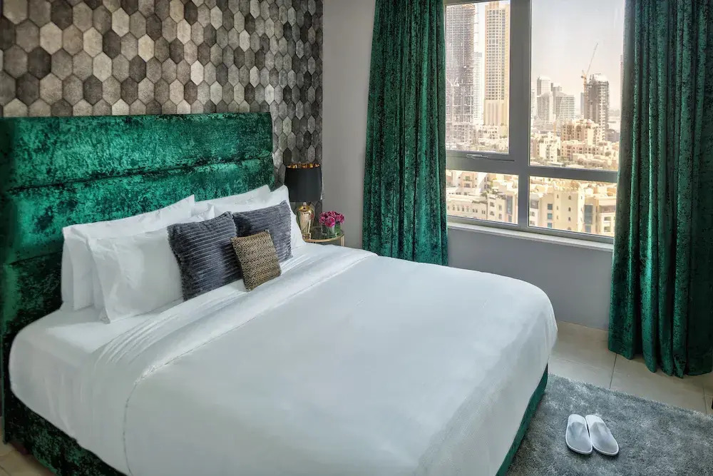 Luxury Staycation - The Residences Tower