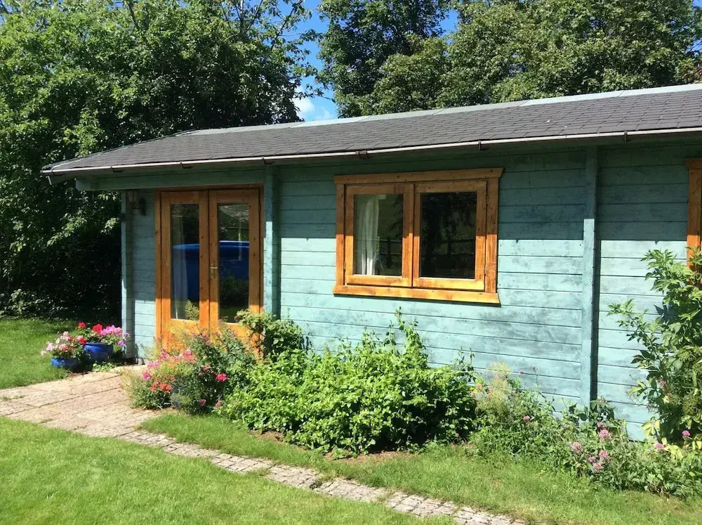Sleeps2- Wifi - Walkers Paradise - South Facing