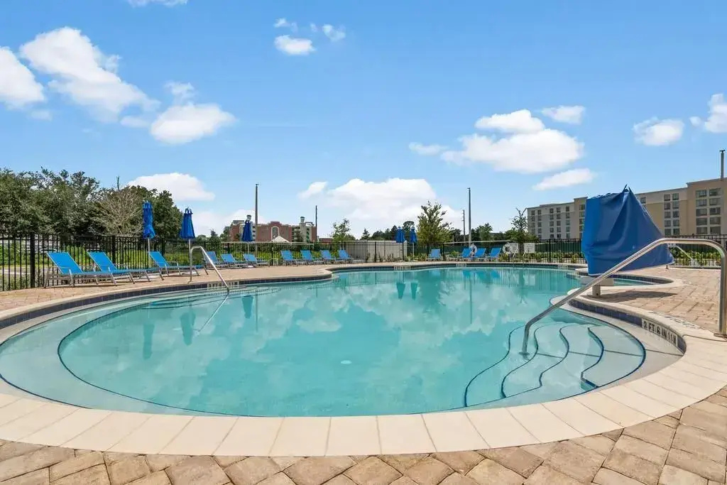 Holiday Inn Express & Suites Orlando- Lake Buena Vista by IHG