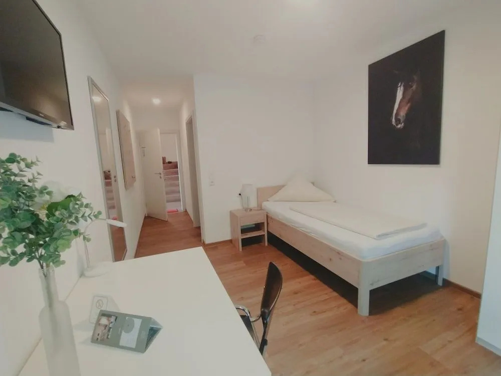 Dorfschänke DEGGENDORF Hotel & Apartmenthaus