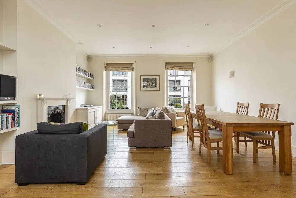 Rustic 2BR apt with balcony in Pimlico near Victoria