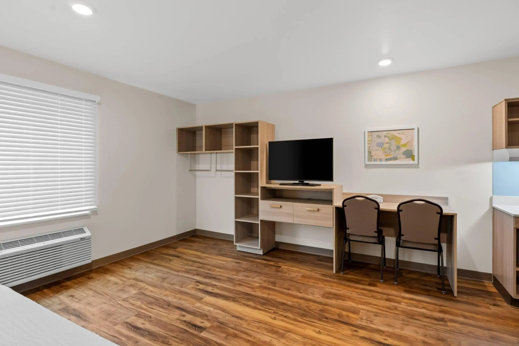 WoodSpring Suites Richmond Airport