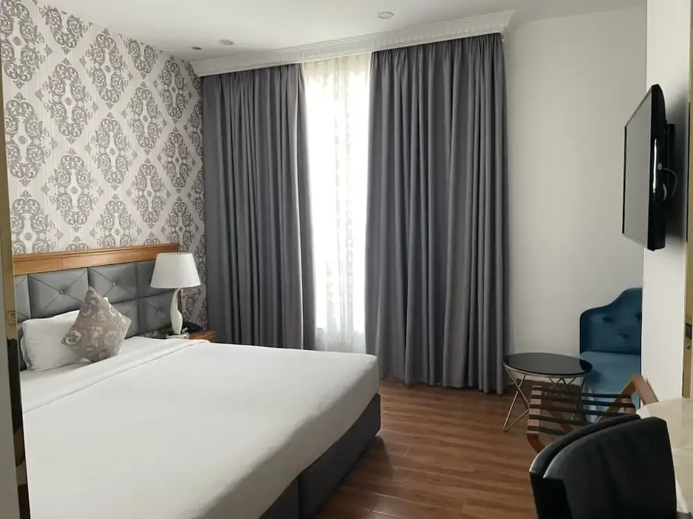 Acnos Grand Hotel