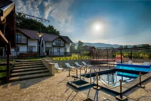 PALLOS Retreat & Wellness