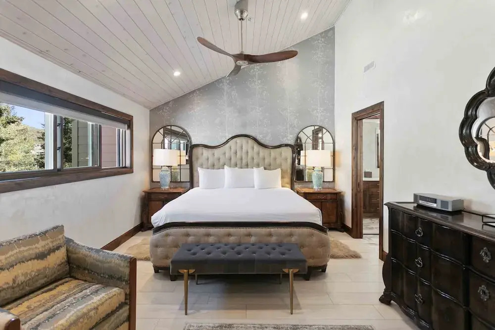 Cozy Ski Condo With Private Hot Tub 4 Bedroom Condo
