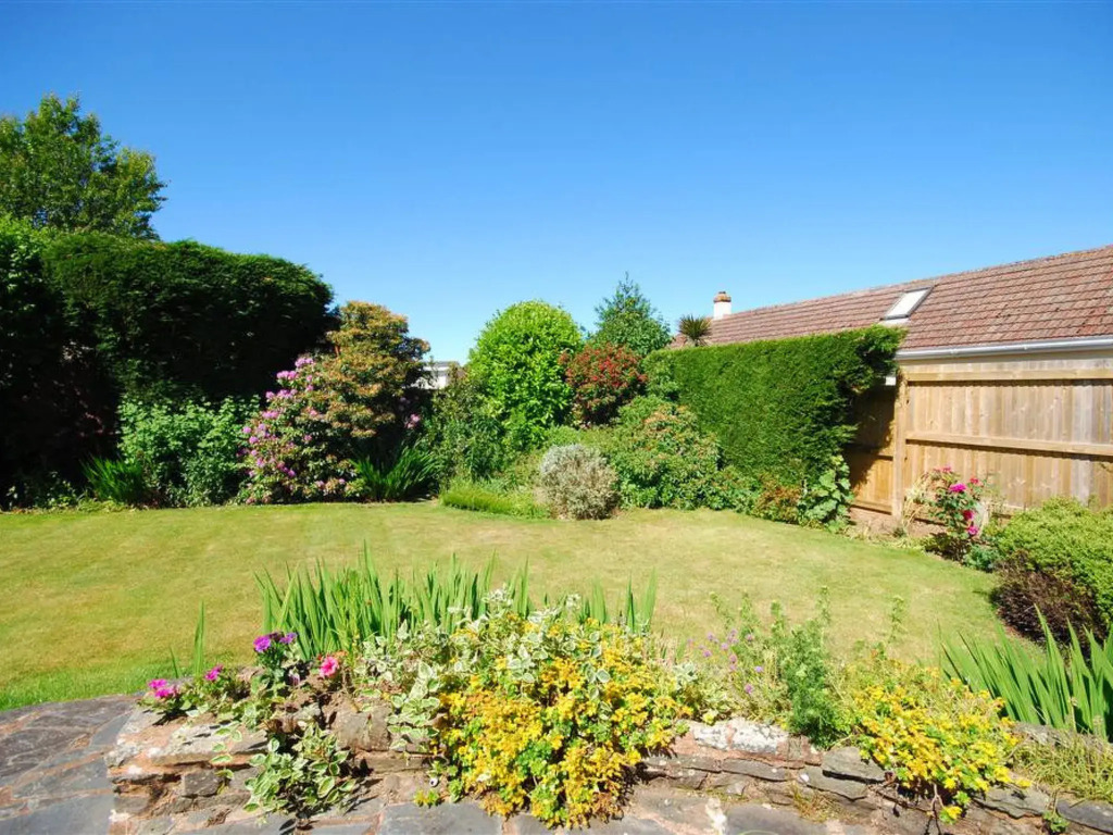 2 Bed in South Molton oc-willo