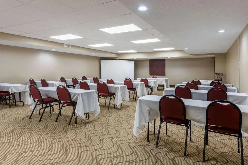 Suburban Studios Arlington Heights Elk Grove