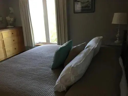 Quahog Bay Inn