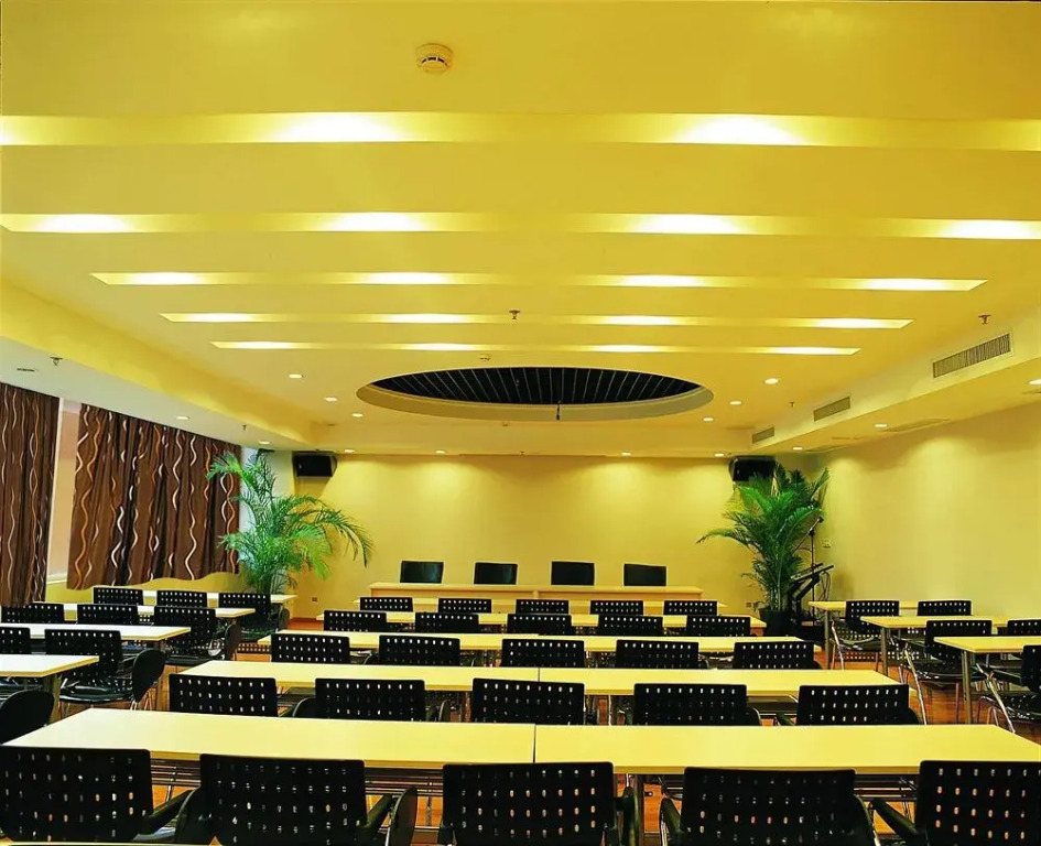 Orient Sunseed Hotel
