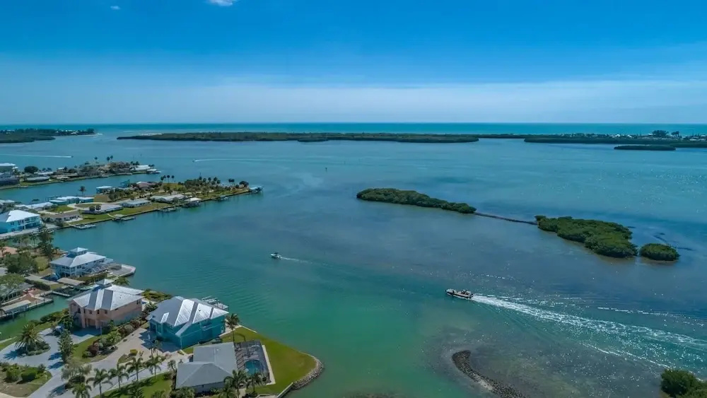 Relaxing Townhome By Lemon Bay, Minutes To Beach 2 Bedroom Townhouse