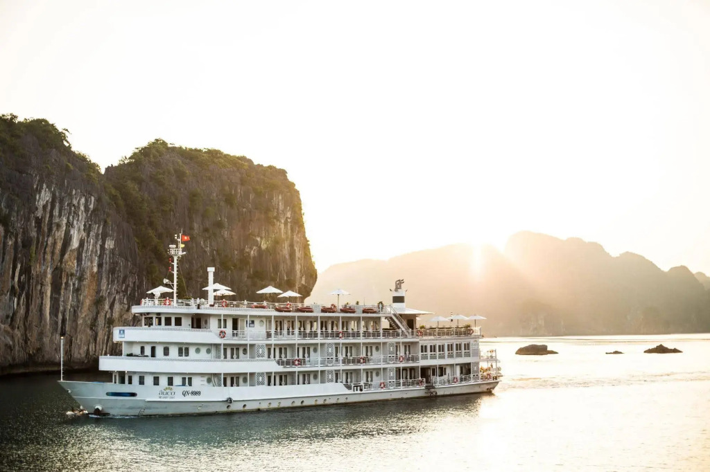 The Au Co Cruise