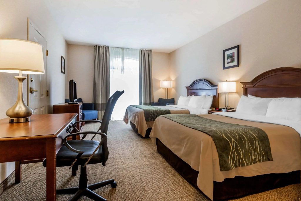 Comfort Inn & Suites South Burlington near University