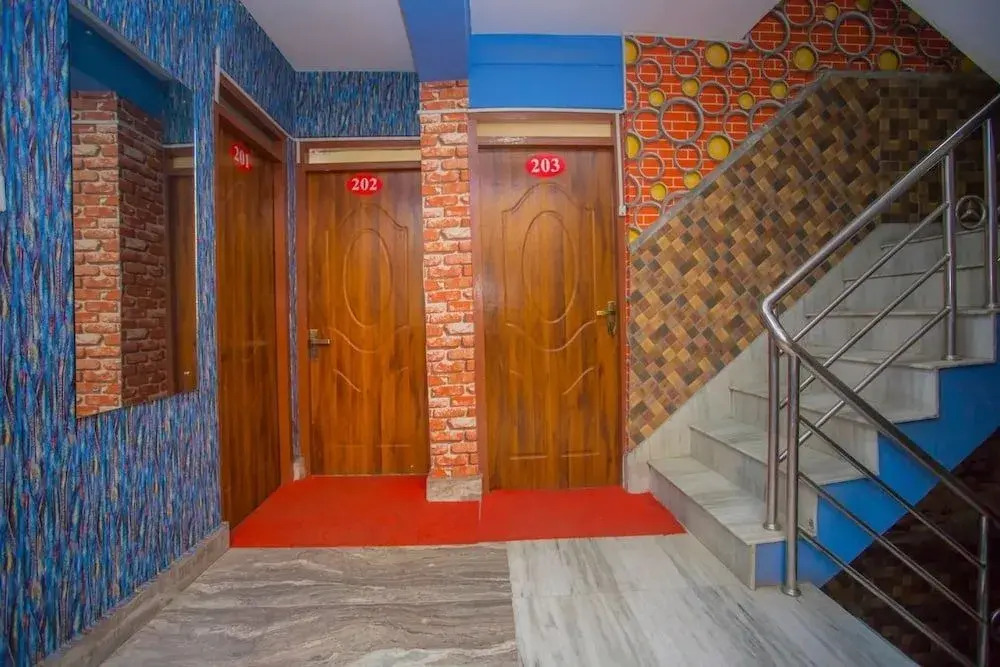 OYO 296 Subine Guest Inn
