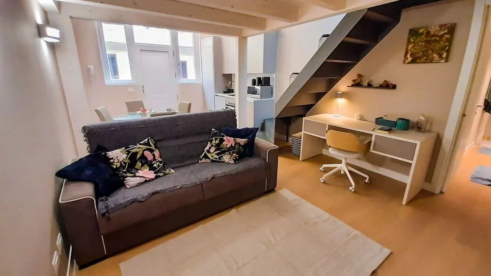 JOIVY Lovely Loft For 2 W/Private Entrance