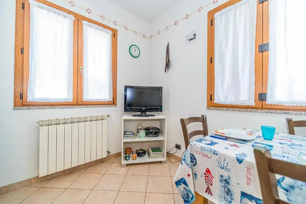 Apartment in Villa 2 to 4 Persons With Large Garden "stella"