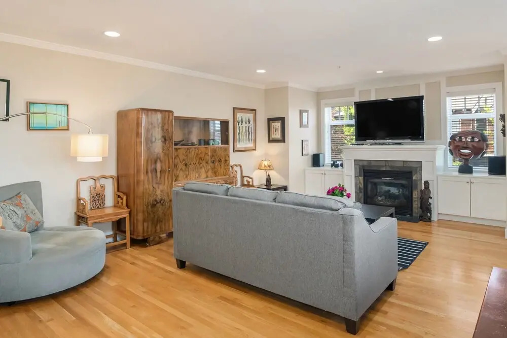 Seattle Vacation Home: Out of Africa
