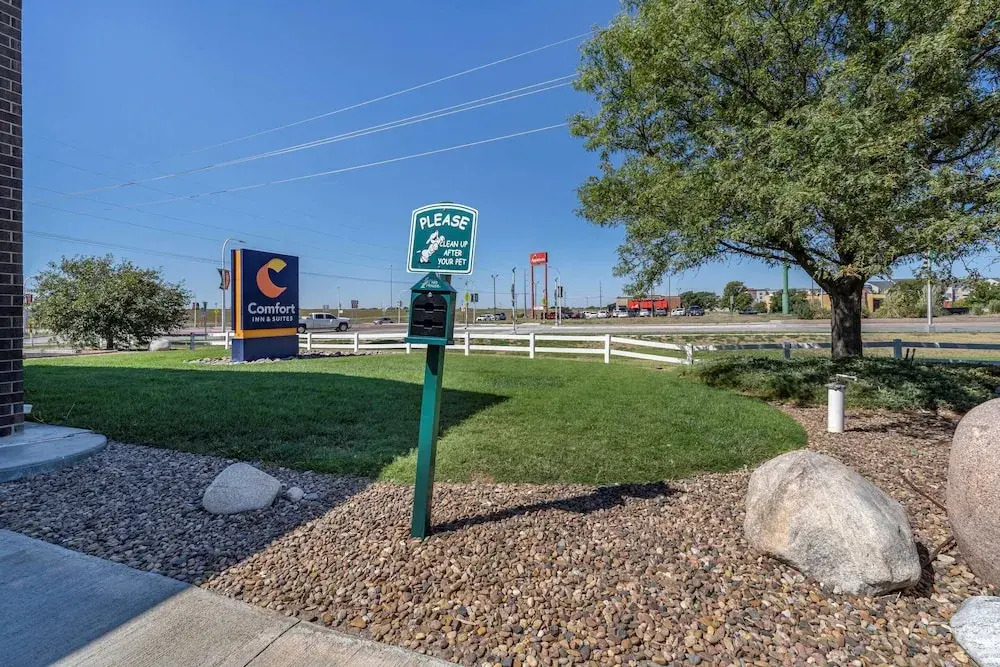 Comfort Inn & Suites North