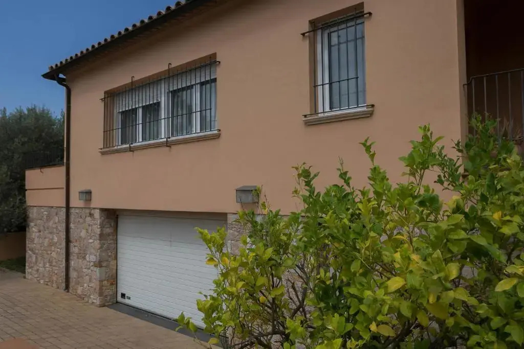 5 Bedroom House in Begur with Private Pool And Garden (Ref.H53)