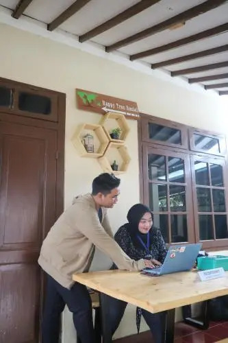 Happy Tree Hostel Yogyakarta
