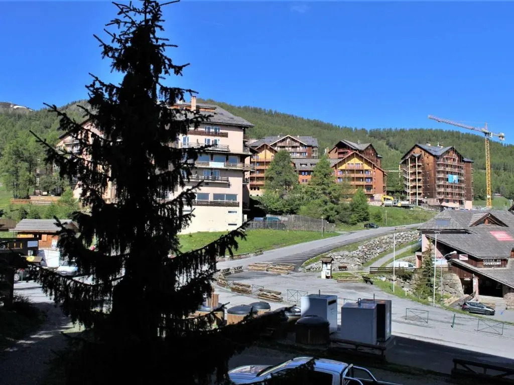 Appartement Risoul, 2 pièces, 4 personnes - FR-1-330-525
