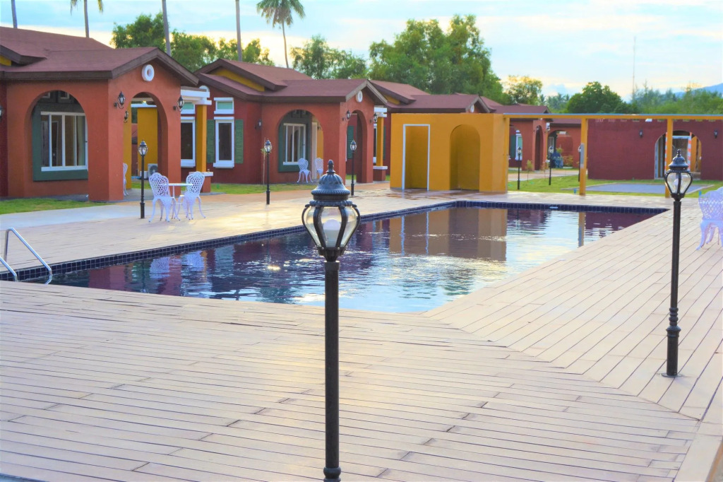 World Cat Beach & Resort เวิลด์แคท บีช แอนด์ รีสอร์ท