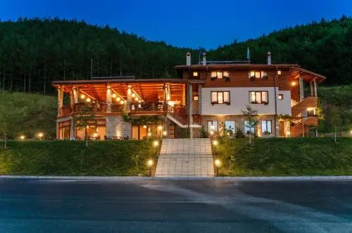 Alpine Garden Hotel