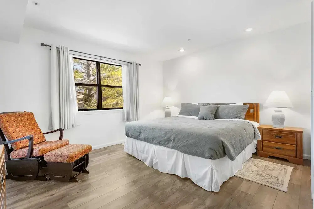 Fairway View Duo Stay for 12!