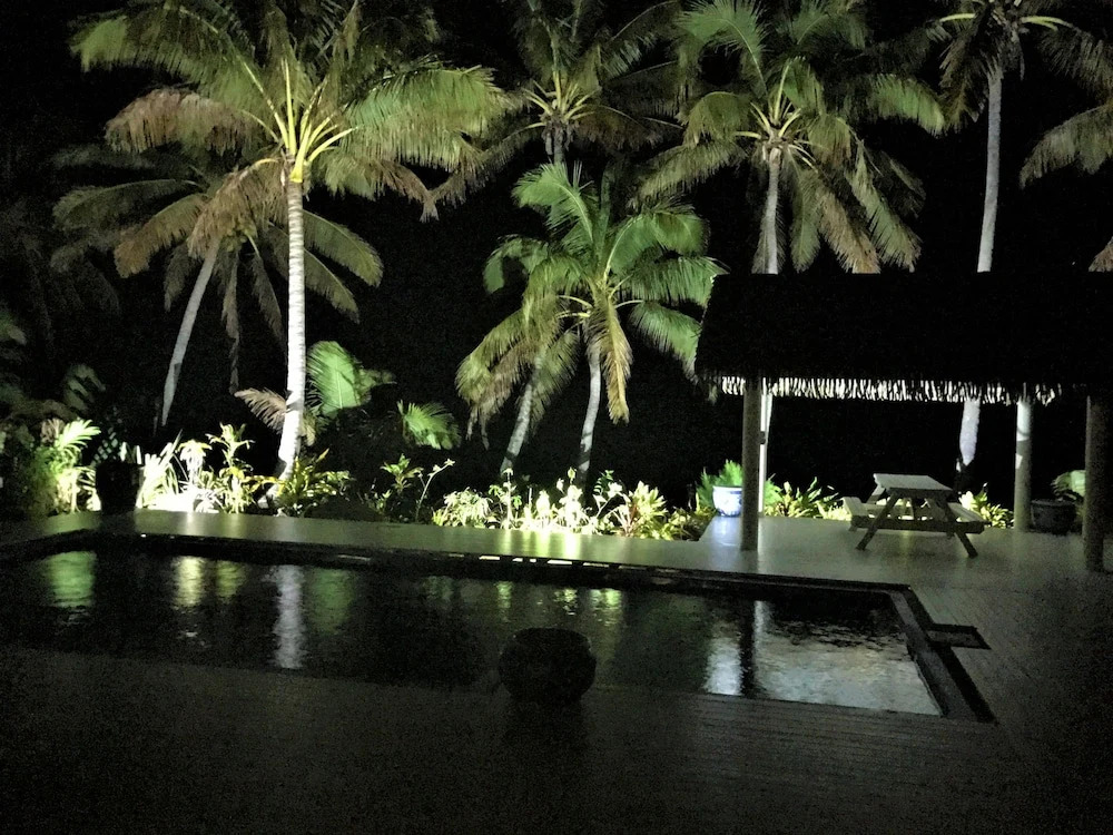 Natura Beach Pool Villa 1