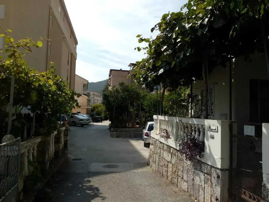 Apartman Lora