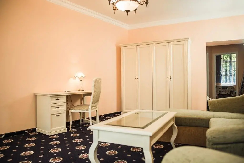 Natali Apartments