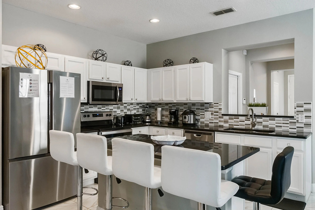 4 Bd 3 Ba Bella Vida 911 Mb